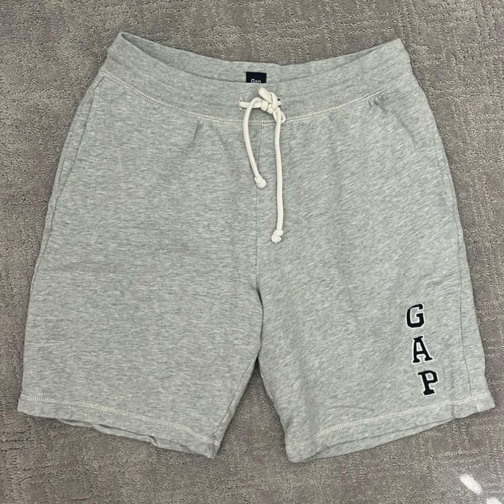 Men’s GAP cotton gray shorts - Medium